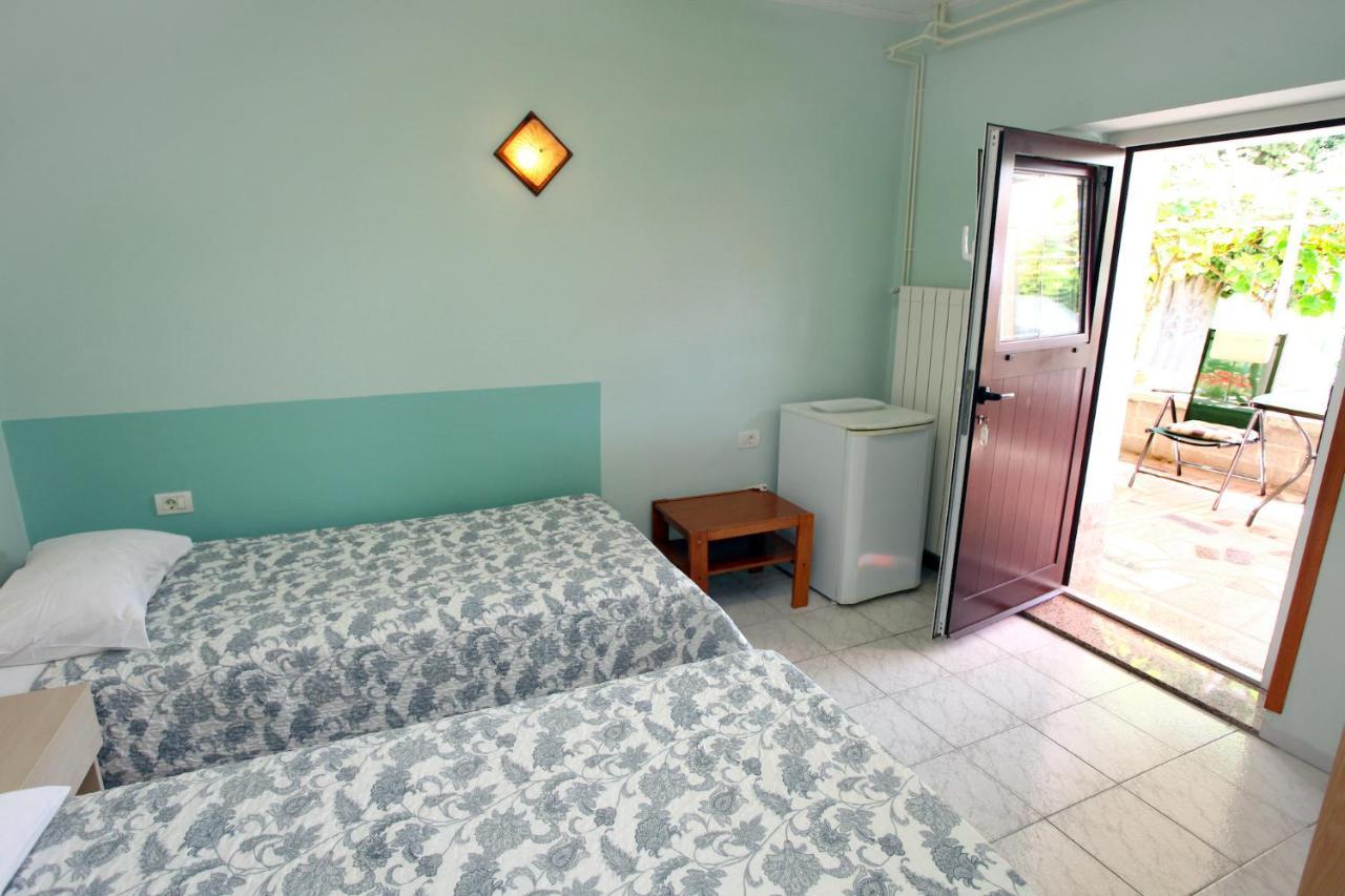בפורטורוז Dino Studio And Room Apartments מראה חיצוני תמונה