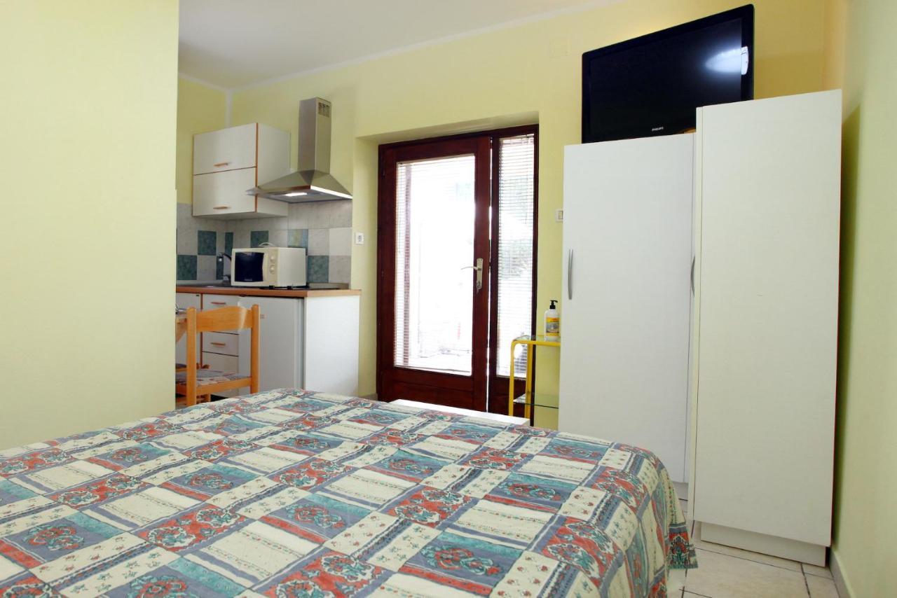 בפורטורוז Dino Studio And Room Apartments מראה חיצוני תמונה